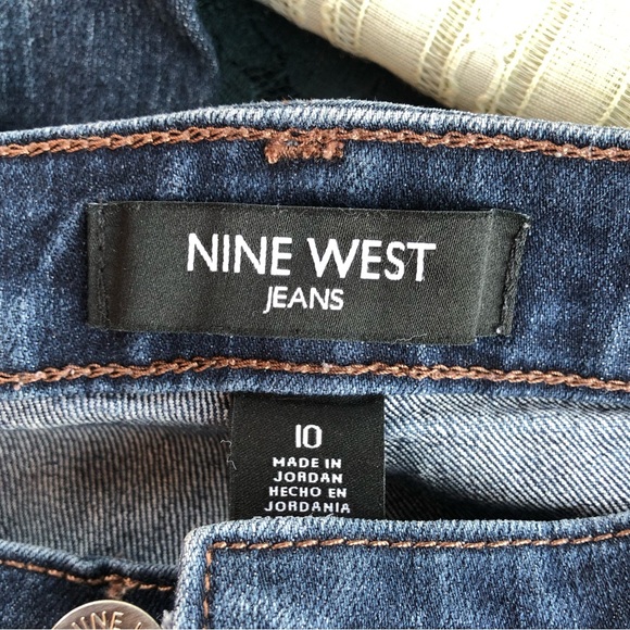 Nine West Mid Rise Skinny Jeans w / Custom Tailored Hem! - Picture 2 of 16